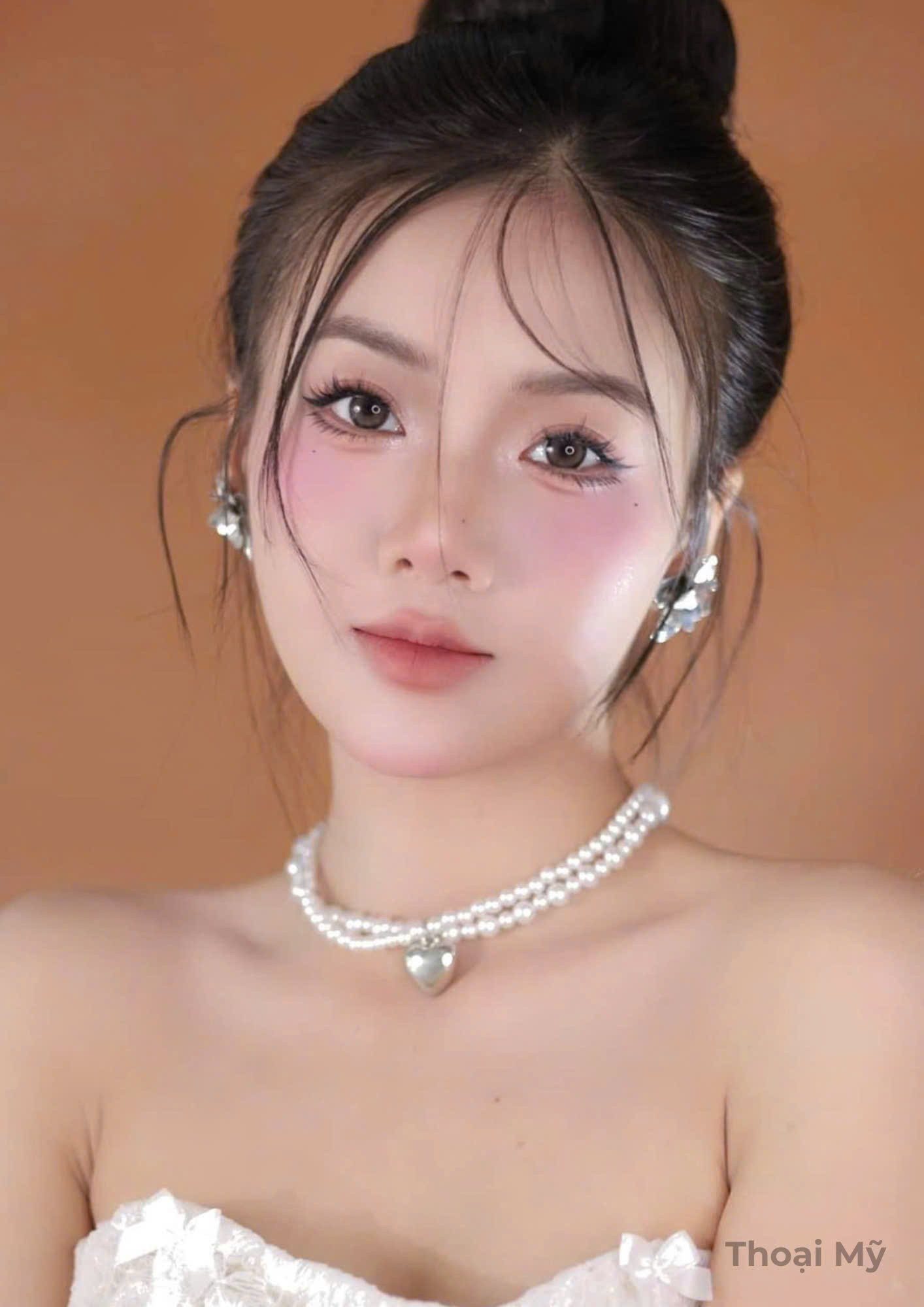 Khách hàng dùng kem nền Calliané One Layer